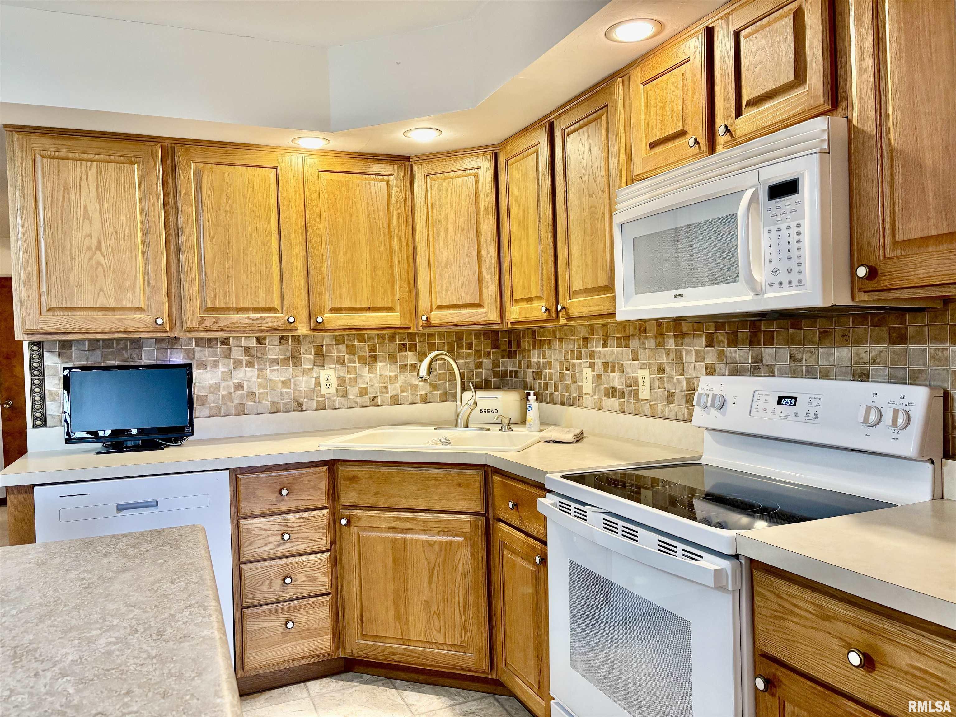 901 East Old 36 Alexander, IL 62601 - Photo 31 of 97