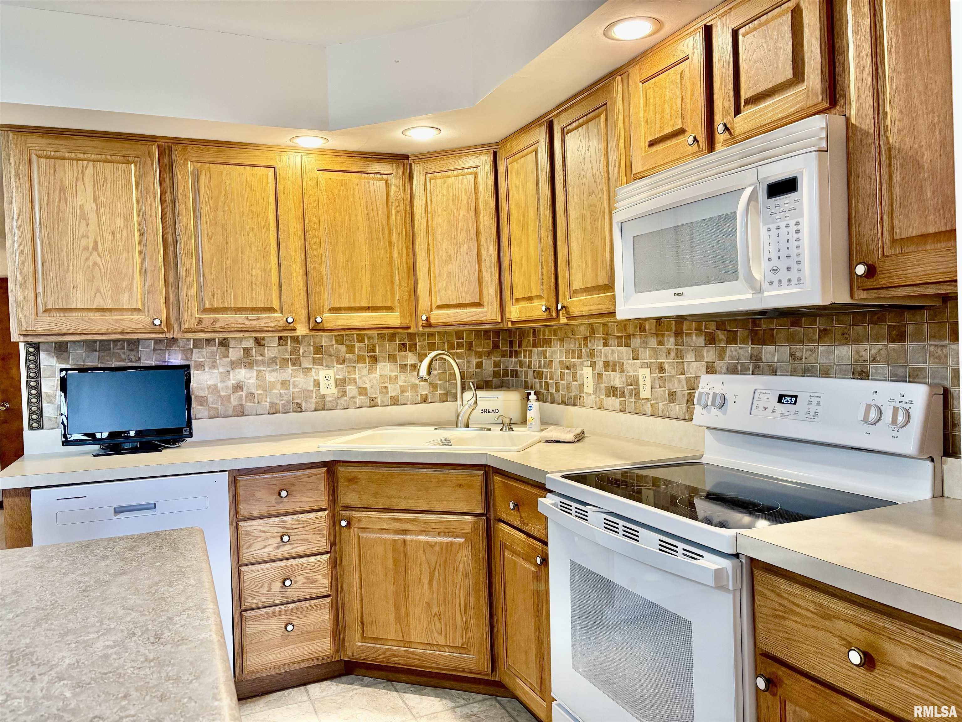 901 East Old 36 Alexander, IL 62601 - Photo 32 of 97