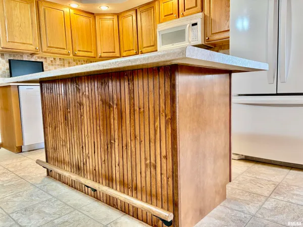 $226,900 | 901 East Old 36, Alexander, IL 62601