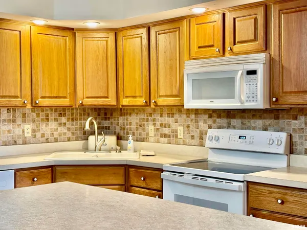 $226,900 | 901 East Old 36, Alexander, IL 62601