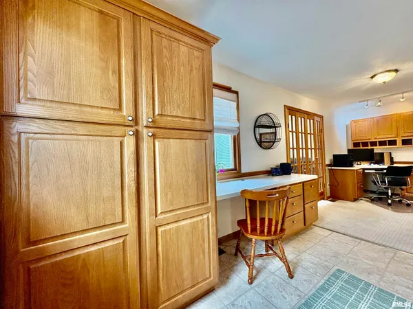 $226,900 | 901 East Old 36, Alexander, IL 62601