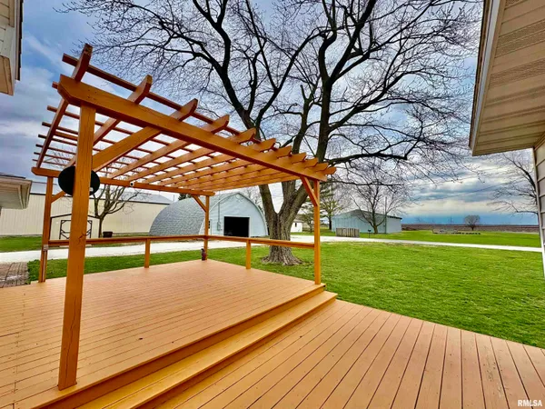 $226,900 | 901 East Old 36, Alexander, IL 62601