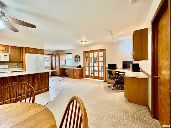 $226,900 | 901 East Old 36, Alexander, IL 62601