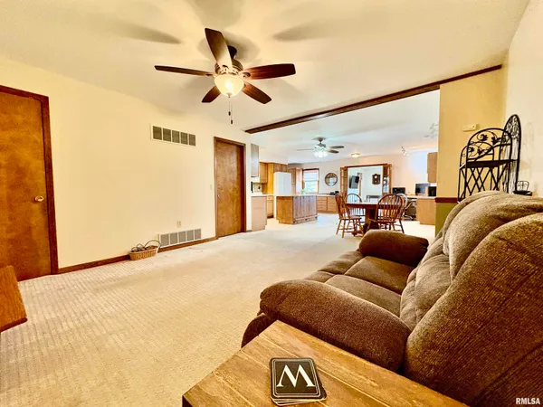 $226,900 | 901 East Old 36, Alexander, IL 62601