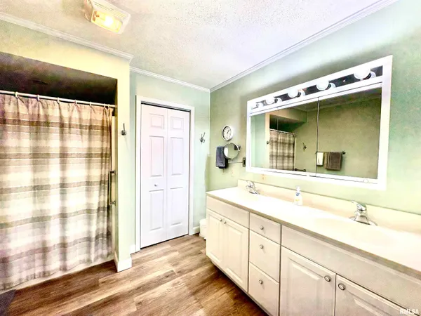 $226,900 | 901 East Old 36, Alexander, IL 62601