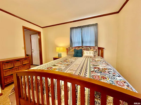 $226,900 | 901 East Old 36, Alexander, IL 62601