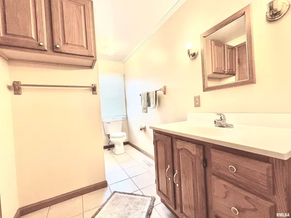 $226,900 | 901 East Old 36, Alexander, IL 62601