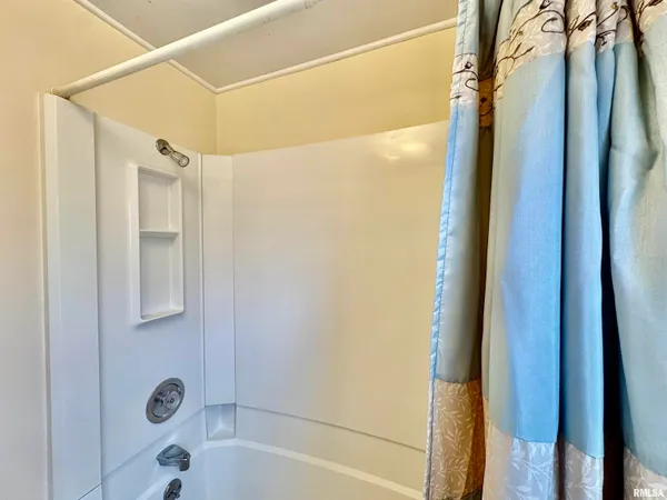 $226,900 | 901 East Old 36, Alexander, IL 62601