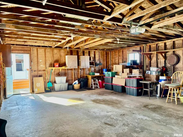 $226,900 | 901 East Old 36, Alexander, IL 62601