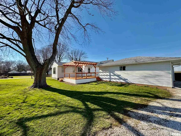 $226,900 | 901 East Old 36, Alexander, IL 62601