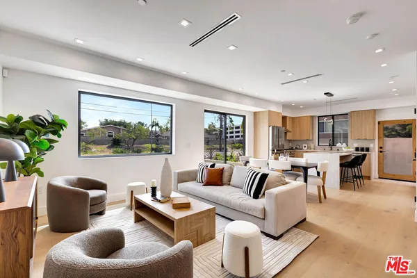 $1,675,000 | 4329 Radford Avenue, Unit 1, Studio City, CA 91604