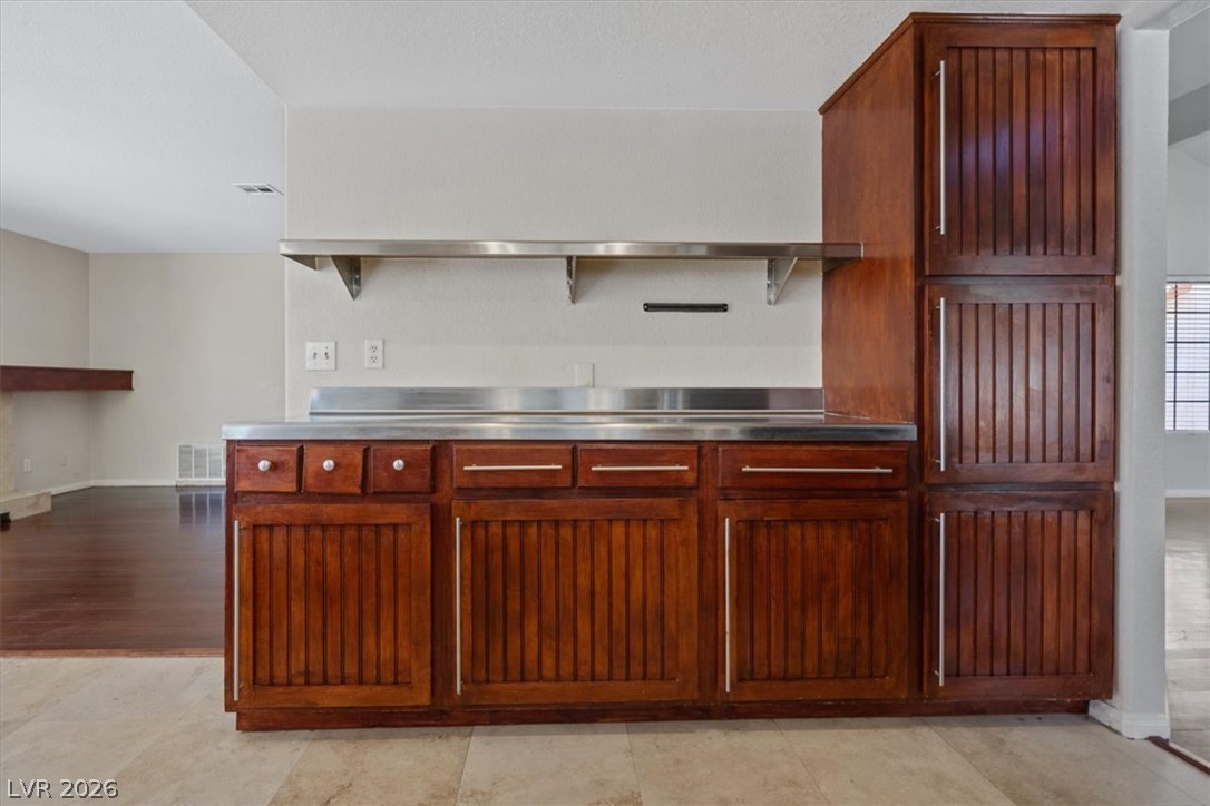 1950 Nuevo Road Henderson, NV 89014 - Photo 31 of 57