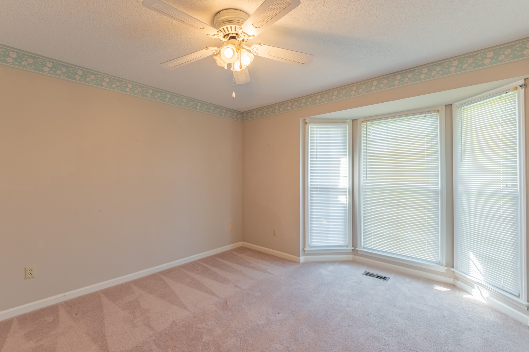 111 Breckenridge Road Tullahoma, TN 37388 - Photo 27 of 38 Gallery Image 27