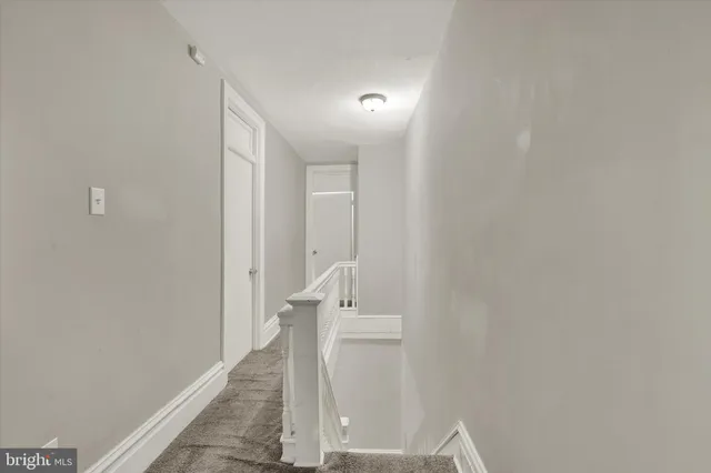 a bench sitting in a room