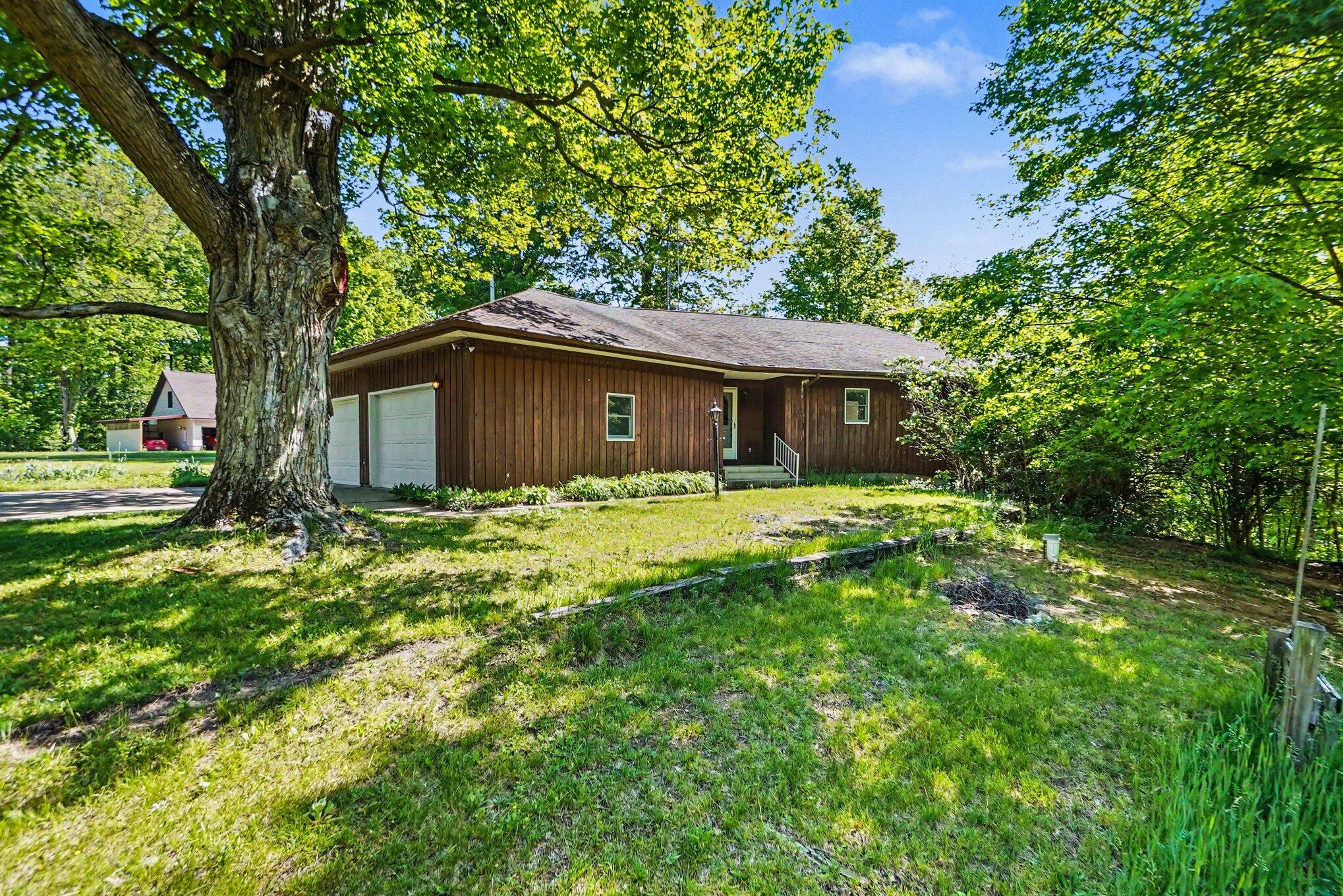 1060 North Meadowbrook Road White Cloud, MI 49349 - Photo 1 of 25 003_file_4024