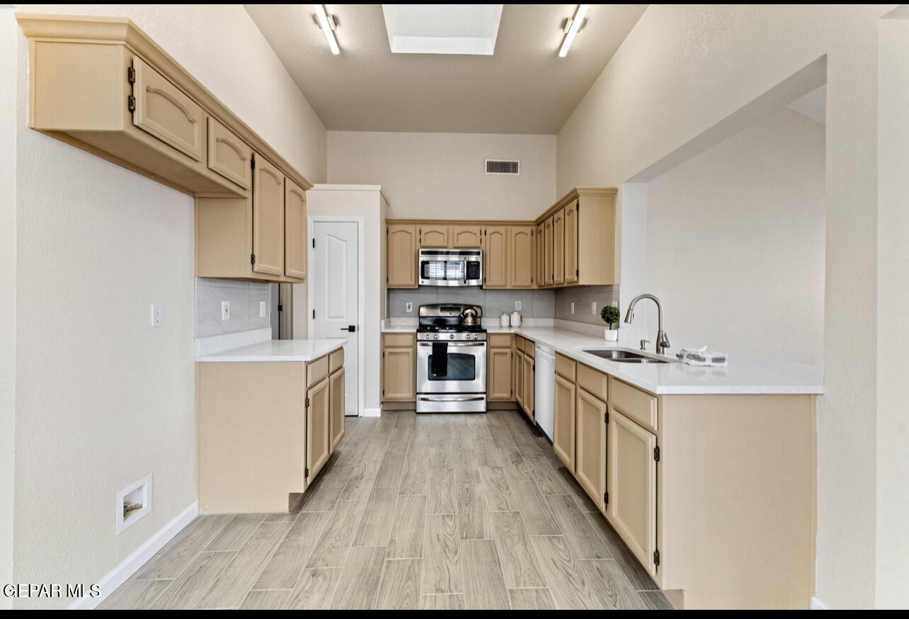 12612 Crystal Ridge Street El Paso, TX 79938 - Photo 18 of 39 IMG_6147