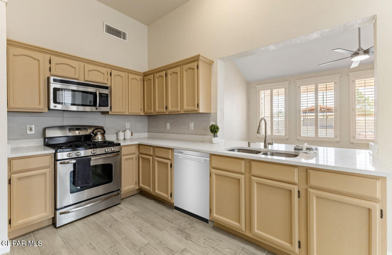 12612 Crystal Ridge Street El Paso, TX 79938 - Photo 19 of 39 IMG_6148