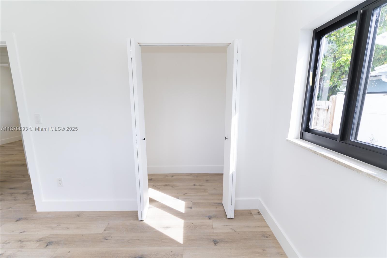 10441 Southwest 50th Terrace Miami, FL 33165 - Photo 16 of 19 a view of an entryway