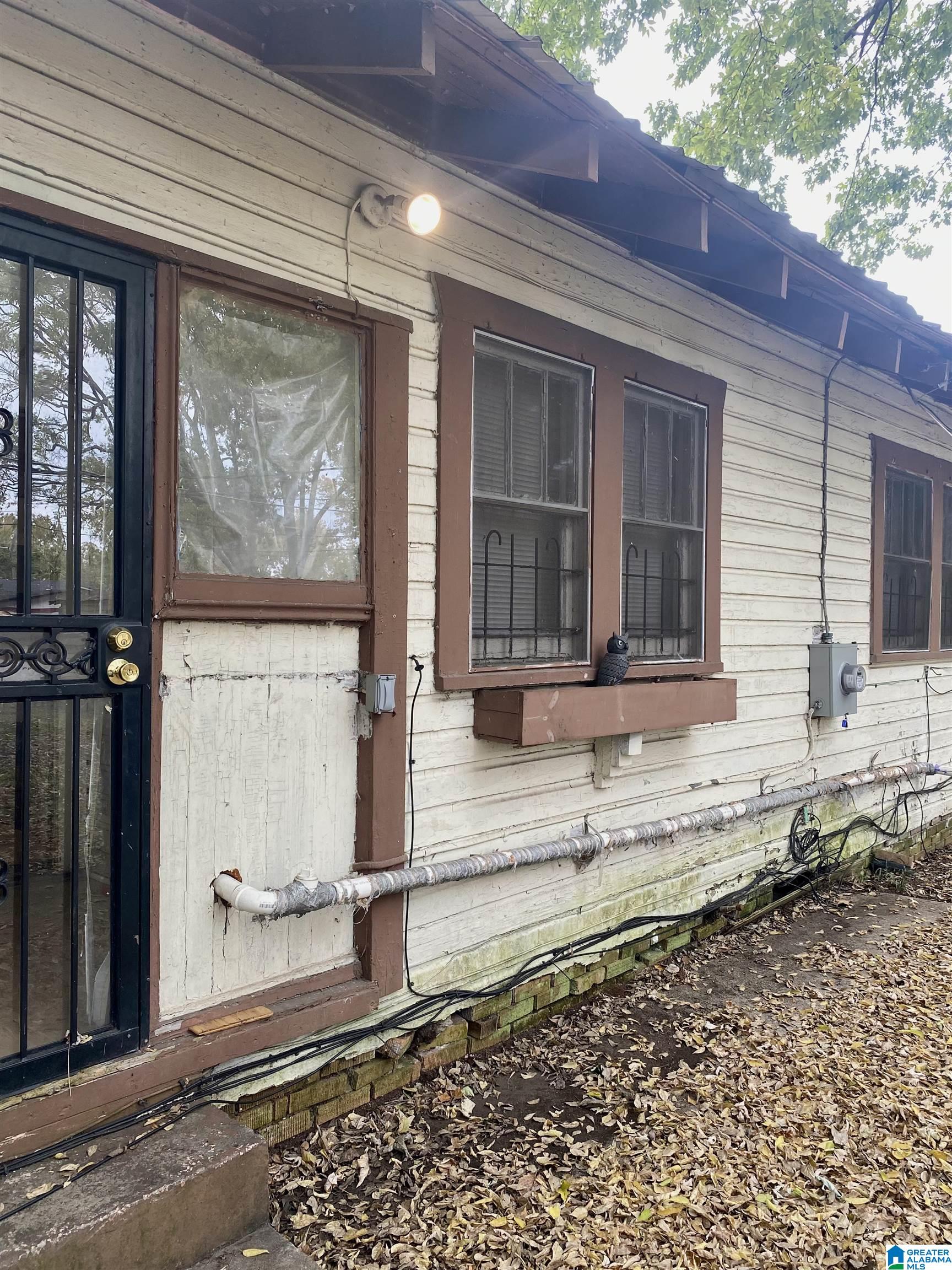 1716 Princeton Avenue Southwest Birmingham, AL 35211 - Photo 3 of 12
