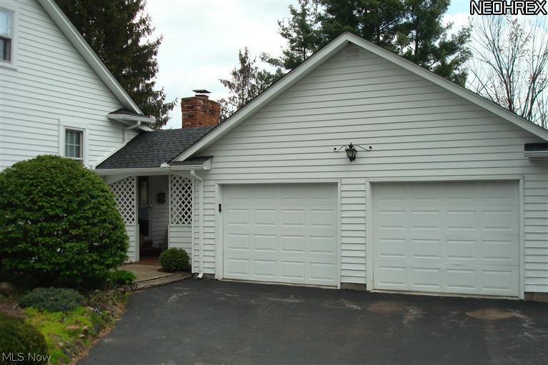 7676 Chagrin Road Chagrin Falls, OH 44023 - Photo 2 of 14 Gallery Image 2