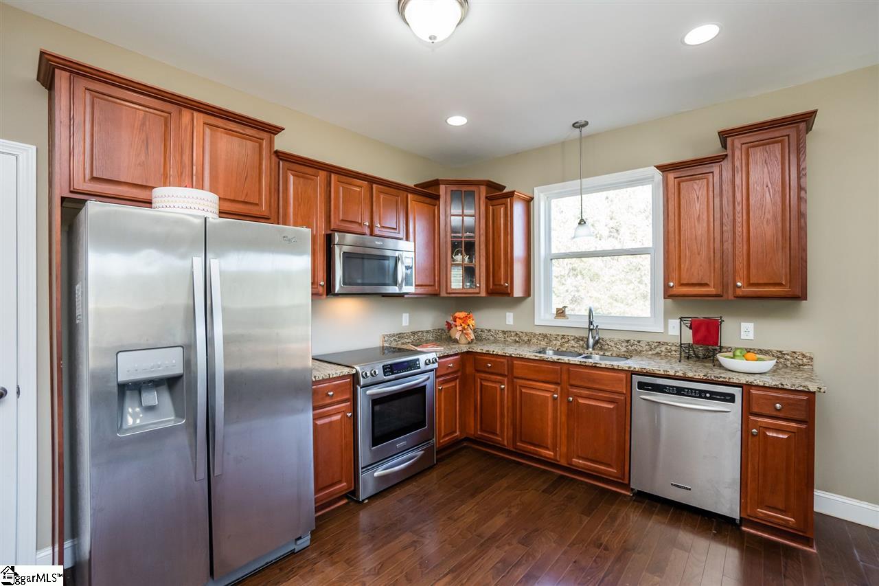 822 Dunklin Bridge Road Fountain Inn, SC 29644 - Photo 12 of 35