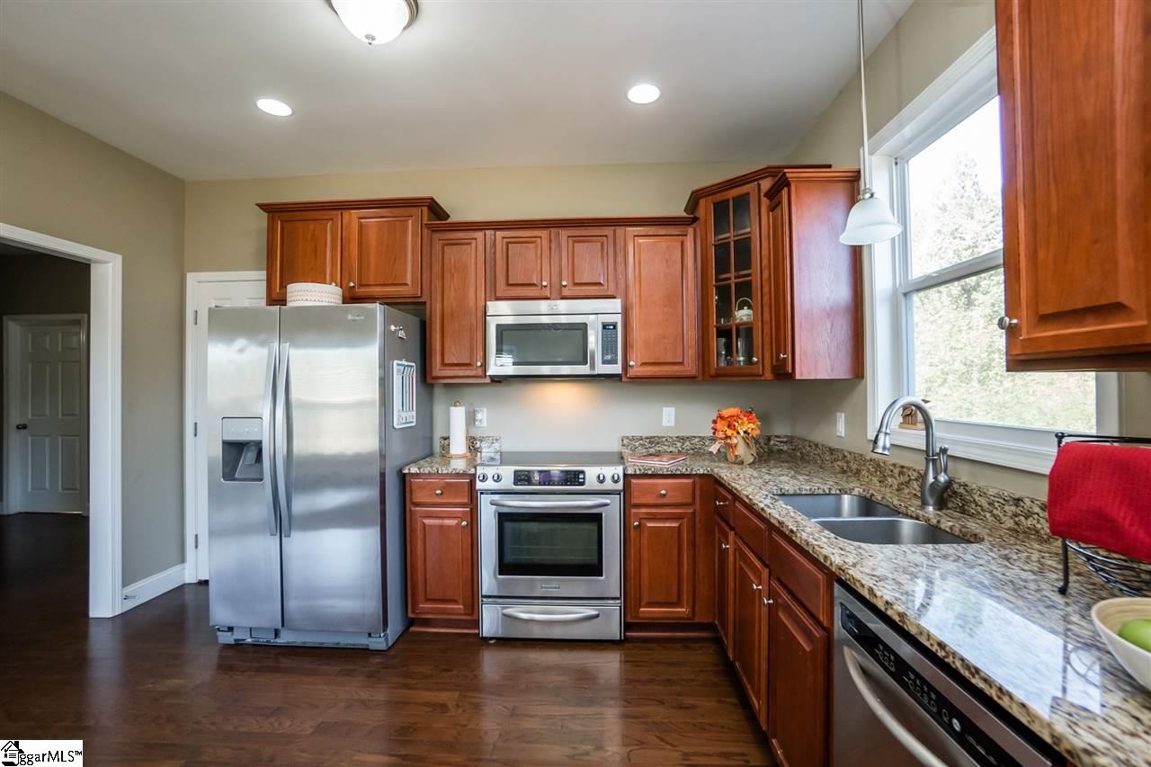 822 Dunklin Bridge Road Fountain Inn, SC 29644 - Photo 13 of 35