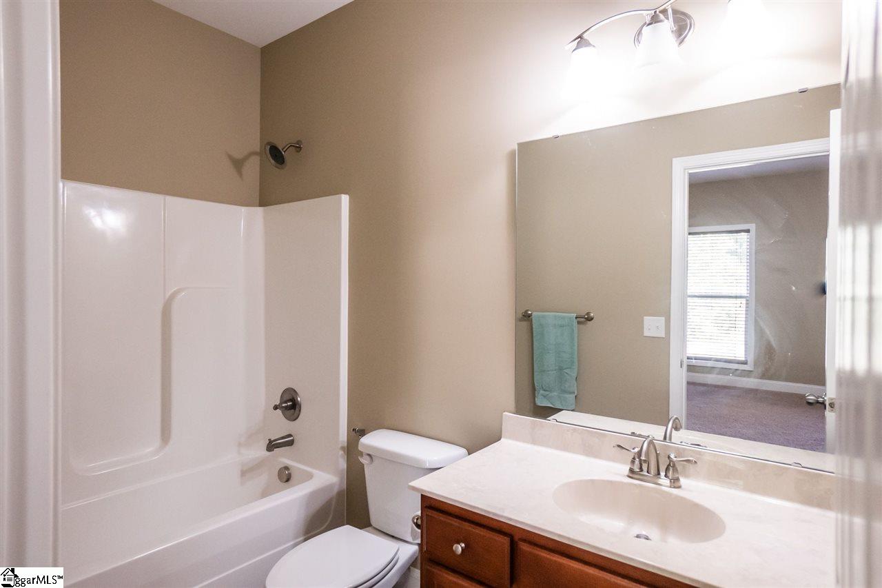 822 Dunklin Bridge Road Fountain Inn, SC 29644 - Photo 20 of 35