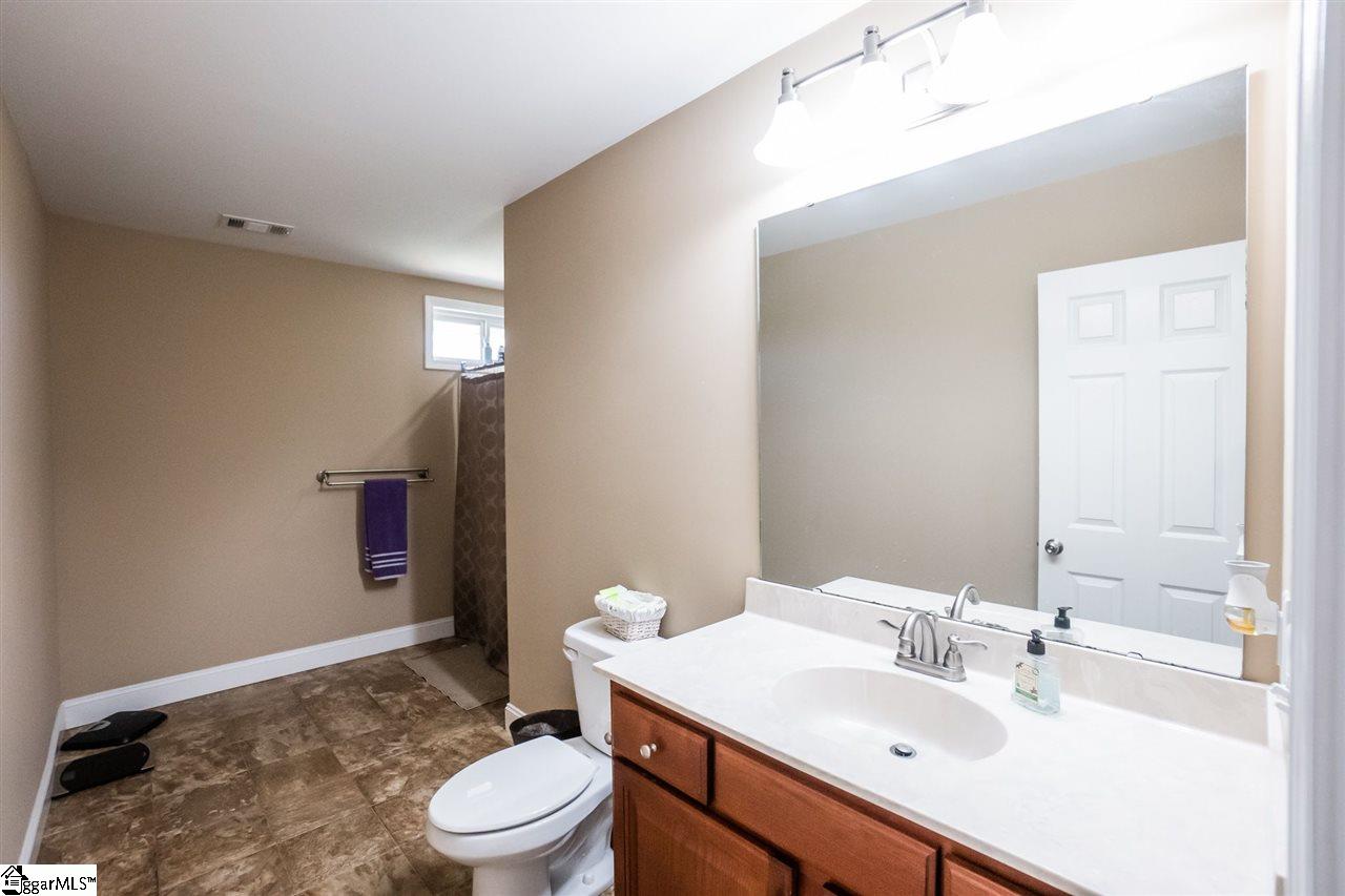 822 Dunklin Bridge Road Fountain Inn, SC 29644 - Photo 23 of 35