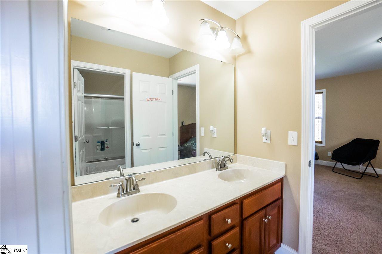 822 Dunklin Bridge Road Fountain Inn, SC 29644 - Photo 26 of 35