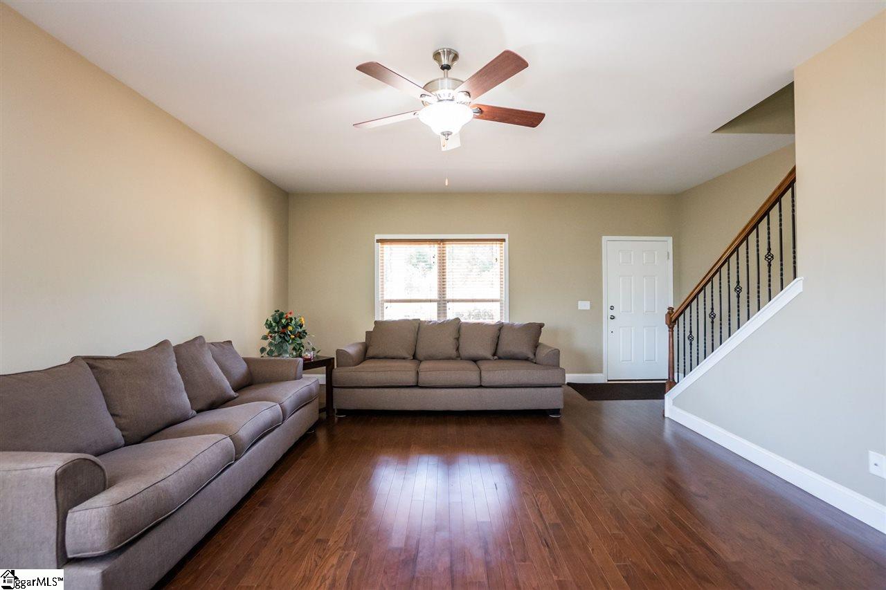 822 Dunklin Bridge Road Fountain Inn, SC 29644 - Photo 7 of 35