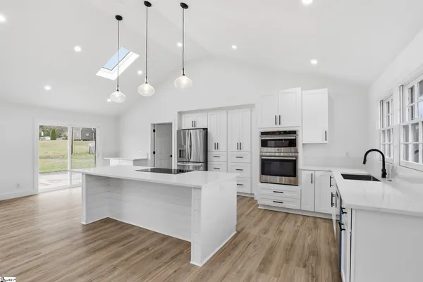 $645,000 | 104 Westover Drive, Greer, SC 29651