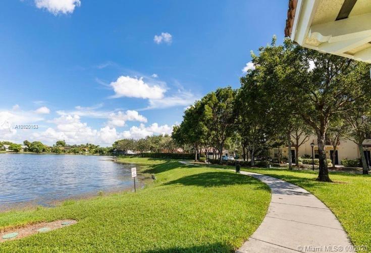 2425 Southwest 99th Way, Unit 2425 Miramar, FL 33025 - Photo 8 of 43