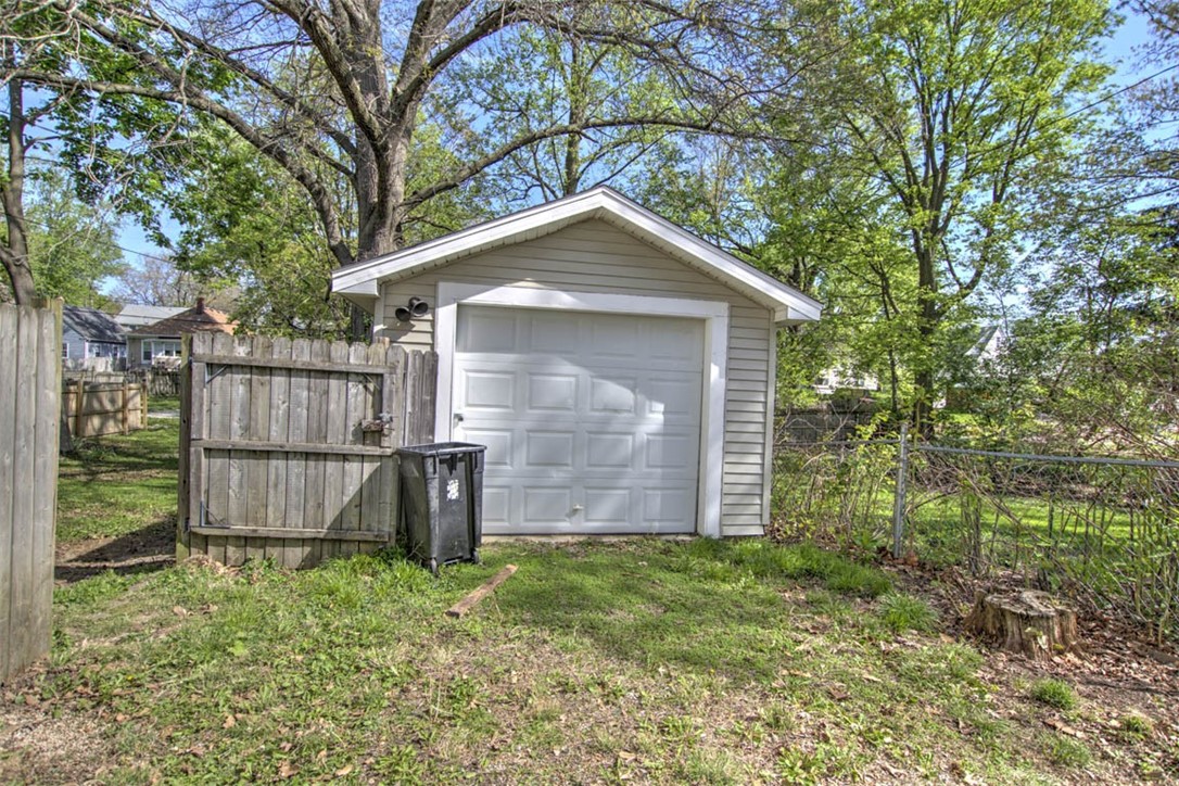 1336 Riverview Avenue Decatur, IL 62522 - Photo 17 of 22