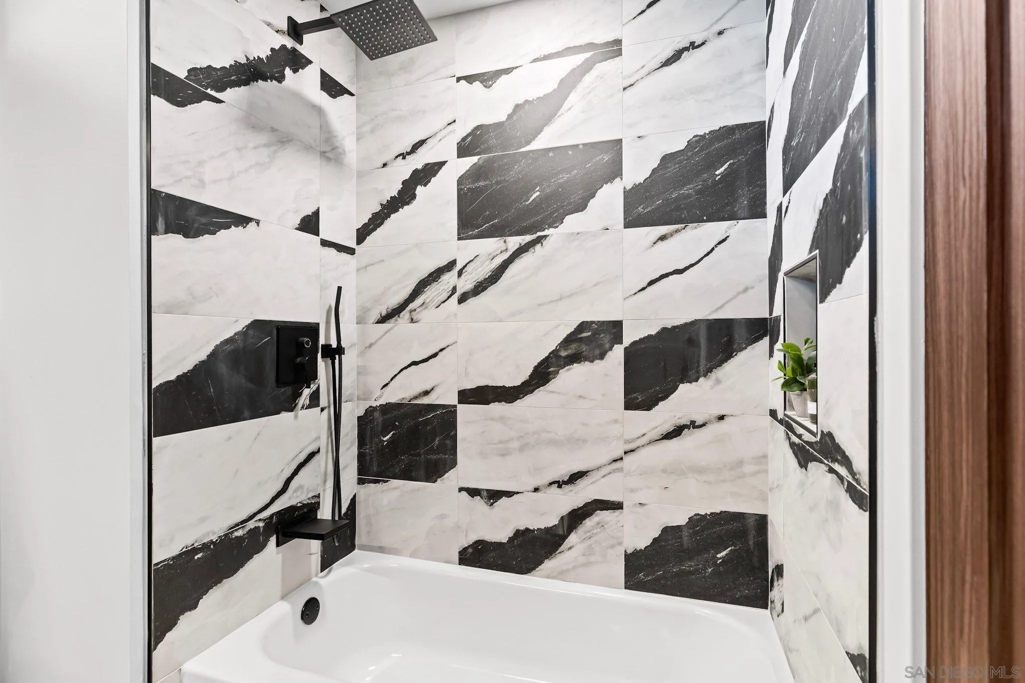 13334 Barbados Way Del Mar, CA 92014 - Photo 20 of 31 an aerial view of a house with a tub