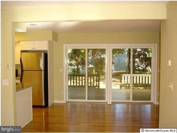 527 George Road Toms River, NJ 08753 - Photo 2 of 3 Gallery Image 2