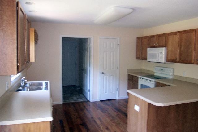 512 Pecan Grove Road Seneca, SC 29672 - Photo 5 of 6 Gallery Image 5
