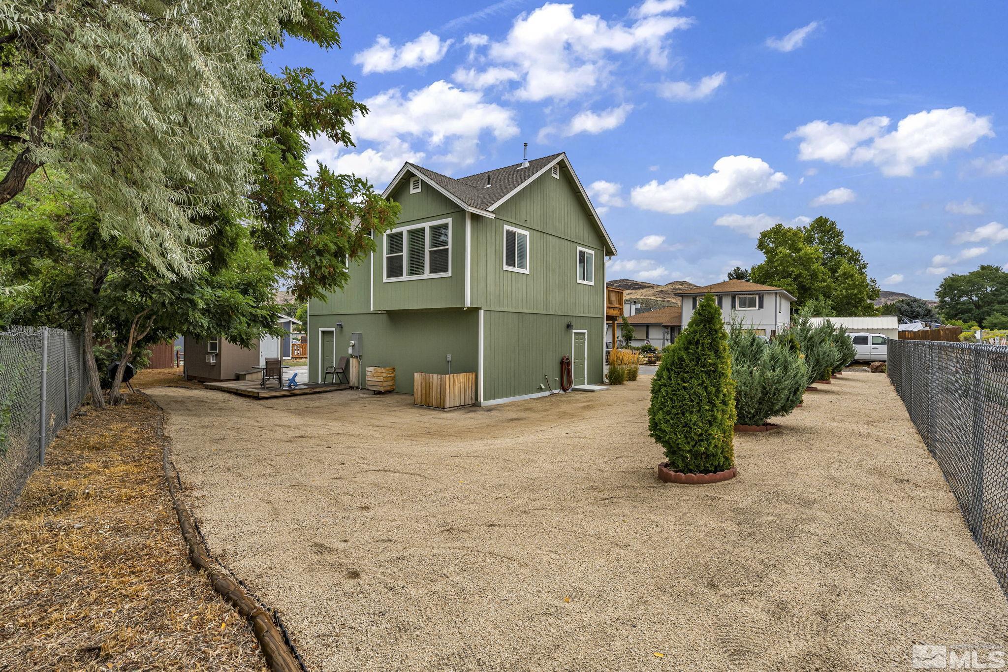 1236 East Huffaker Lane Reno, NV 89511 - Photo 4 of 27 Photo 4