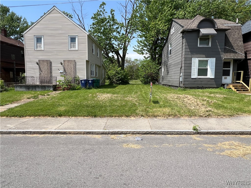 548 9th Street Niagara Falls, NY 14301 - Photo 3 of 3