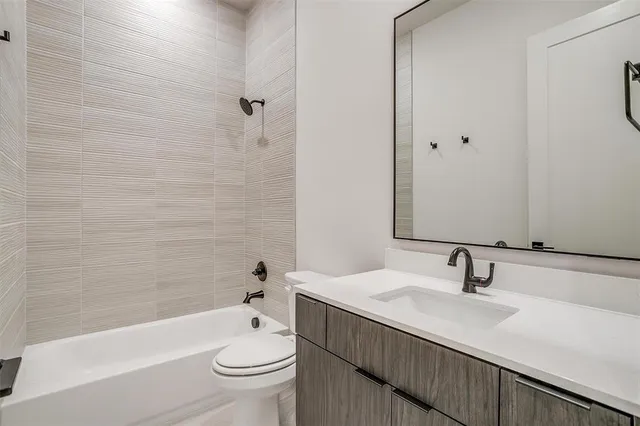 $803,260 | 213 Lantern Ridge Drive, Aledo, TX 76008