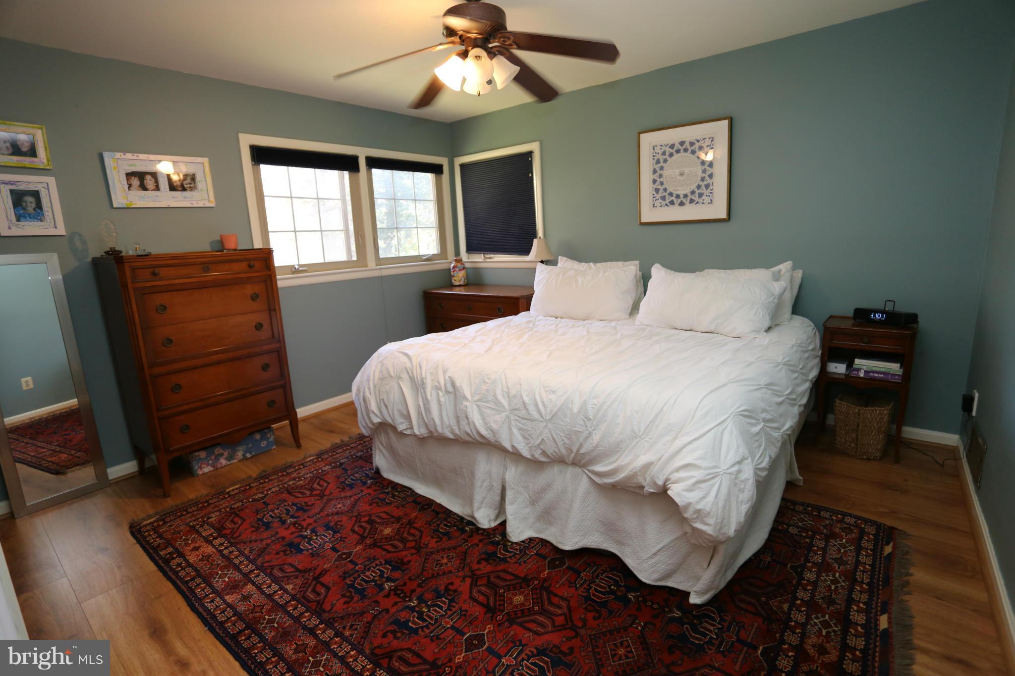 121 Kingsley Road Southwest Vienna, VA 22180 - Photo 19 of 28 Bedroom (Master)
