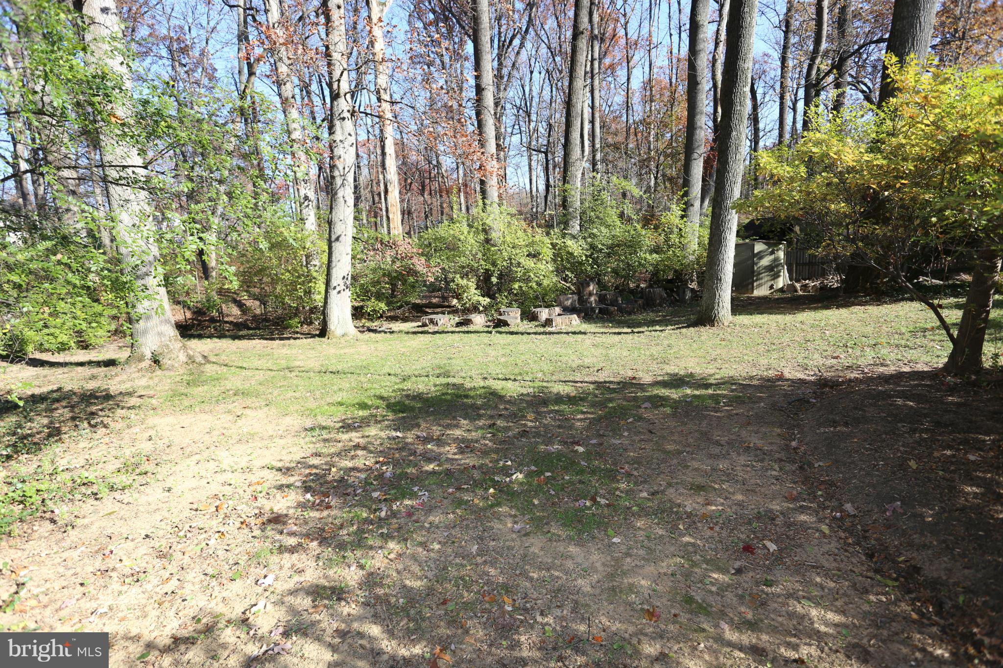 121 Kingsley Road Southwest Vienna, VA 22180 - Photo 22 of 28 Exterior (Rear)