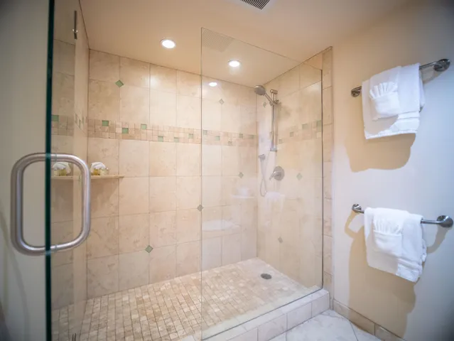 $4,850,000 | 4400 Makena Road, Unit 604, Kihei, HI 96753