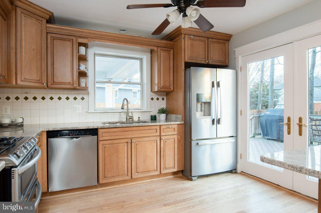 1203 Collingwood Road Alexandria, VA 22308 - Photo 11 of 51 Gallery Image 11