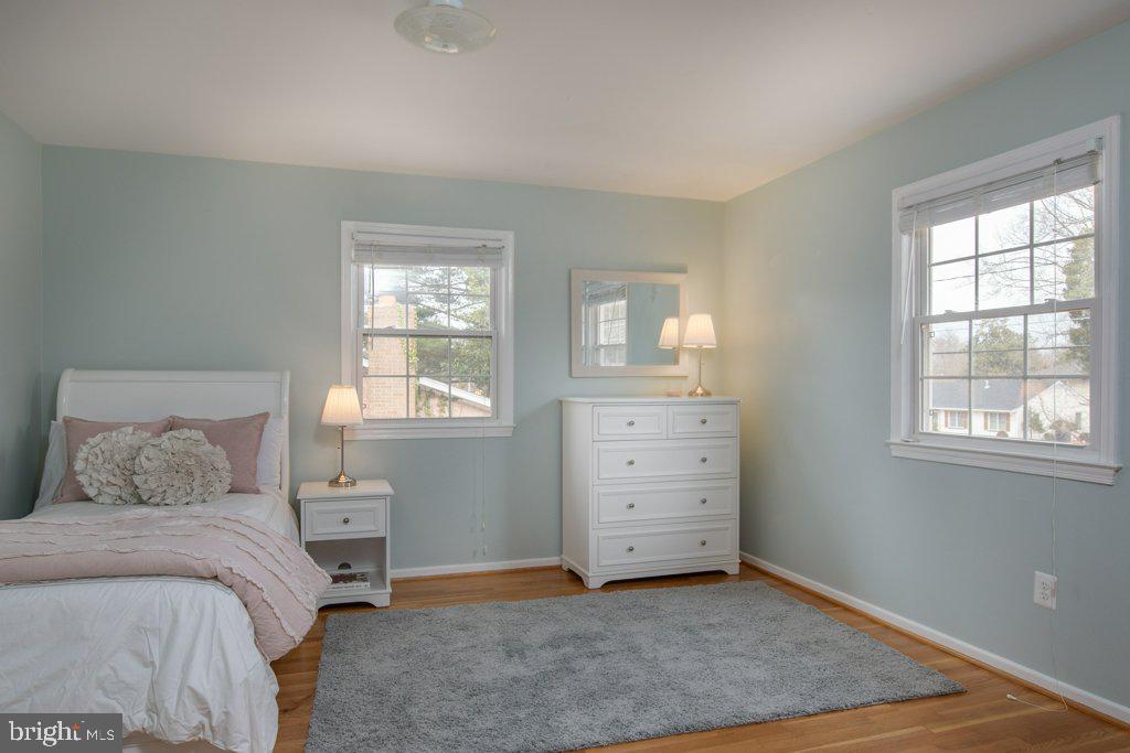 1203 Collingwood Road Alexandria, VA 22308 - Photo 25 of 51 Bedroom 3