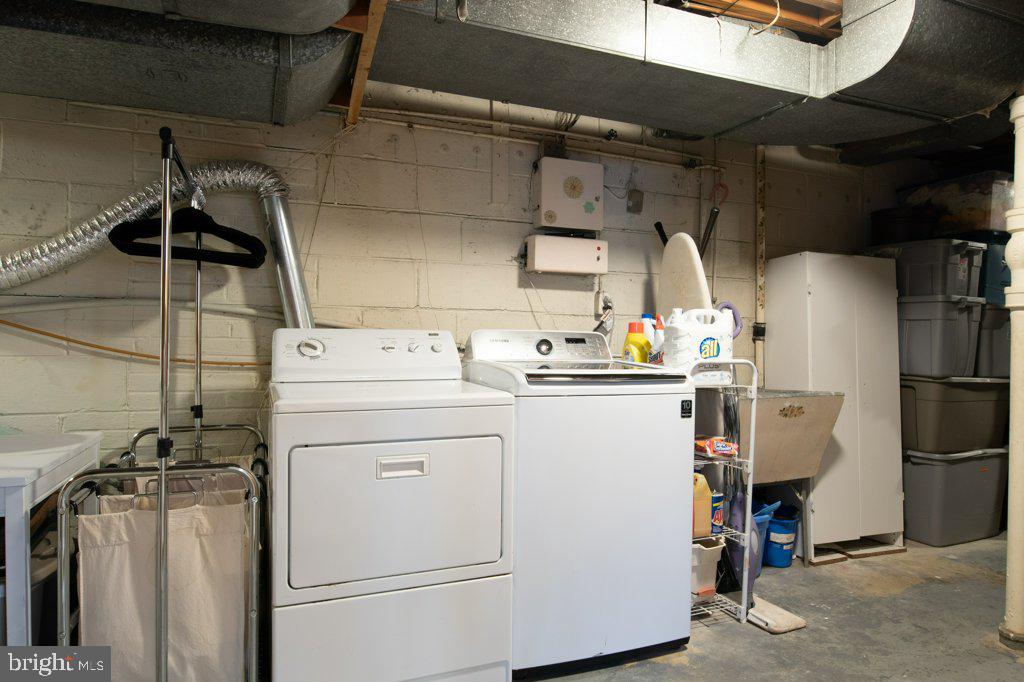 1203 Collingwood Road Alexandria, VA 22308 - Photo 35 of 51 Utility room