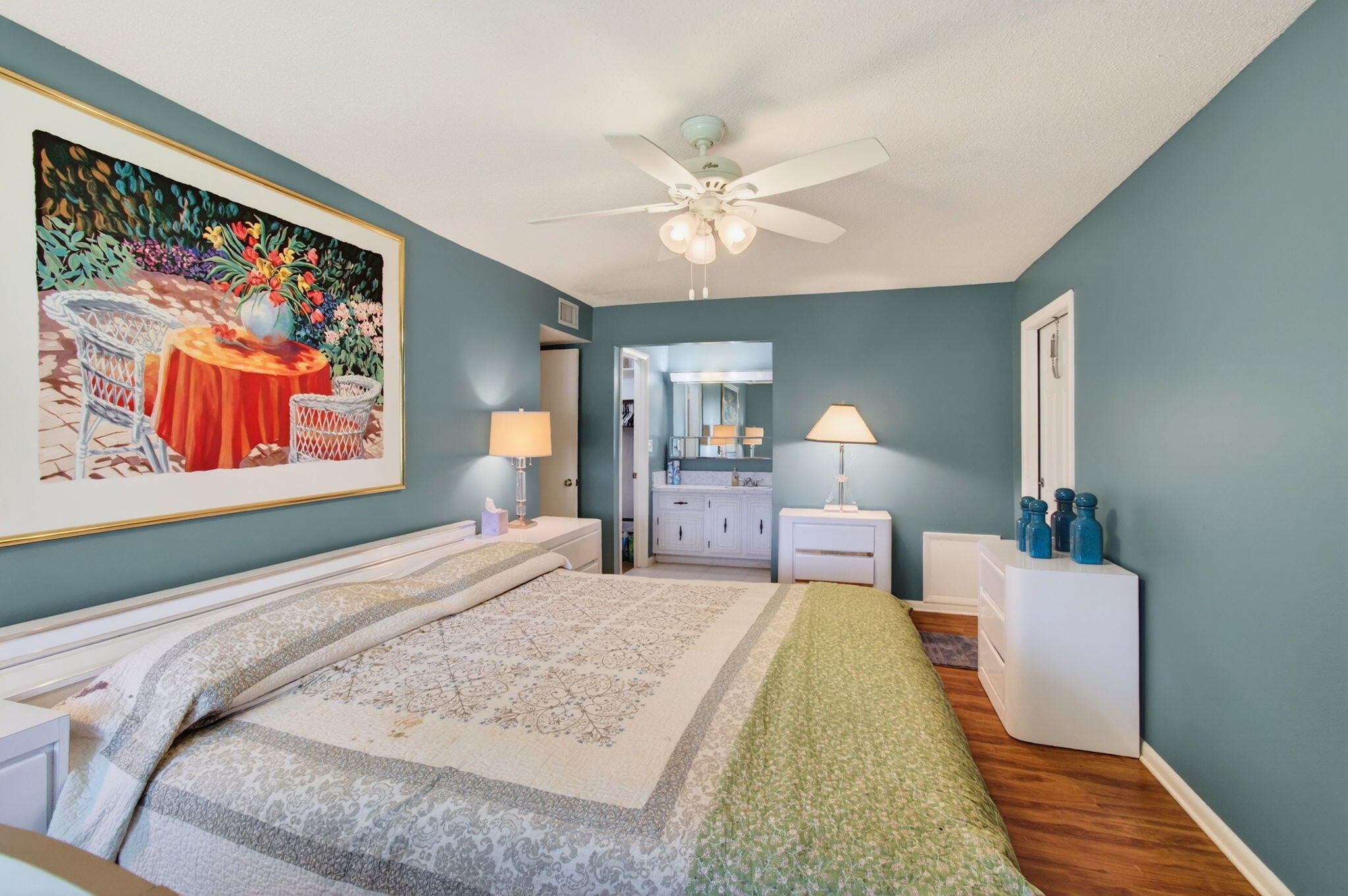 417 High Point Boulevard, Unit D Delray Beach, FL 33445 - Photo 30 of 51 Guest bathroom (4)