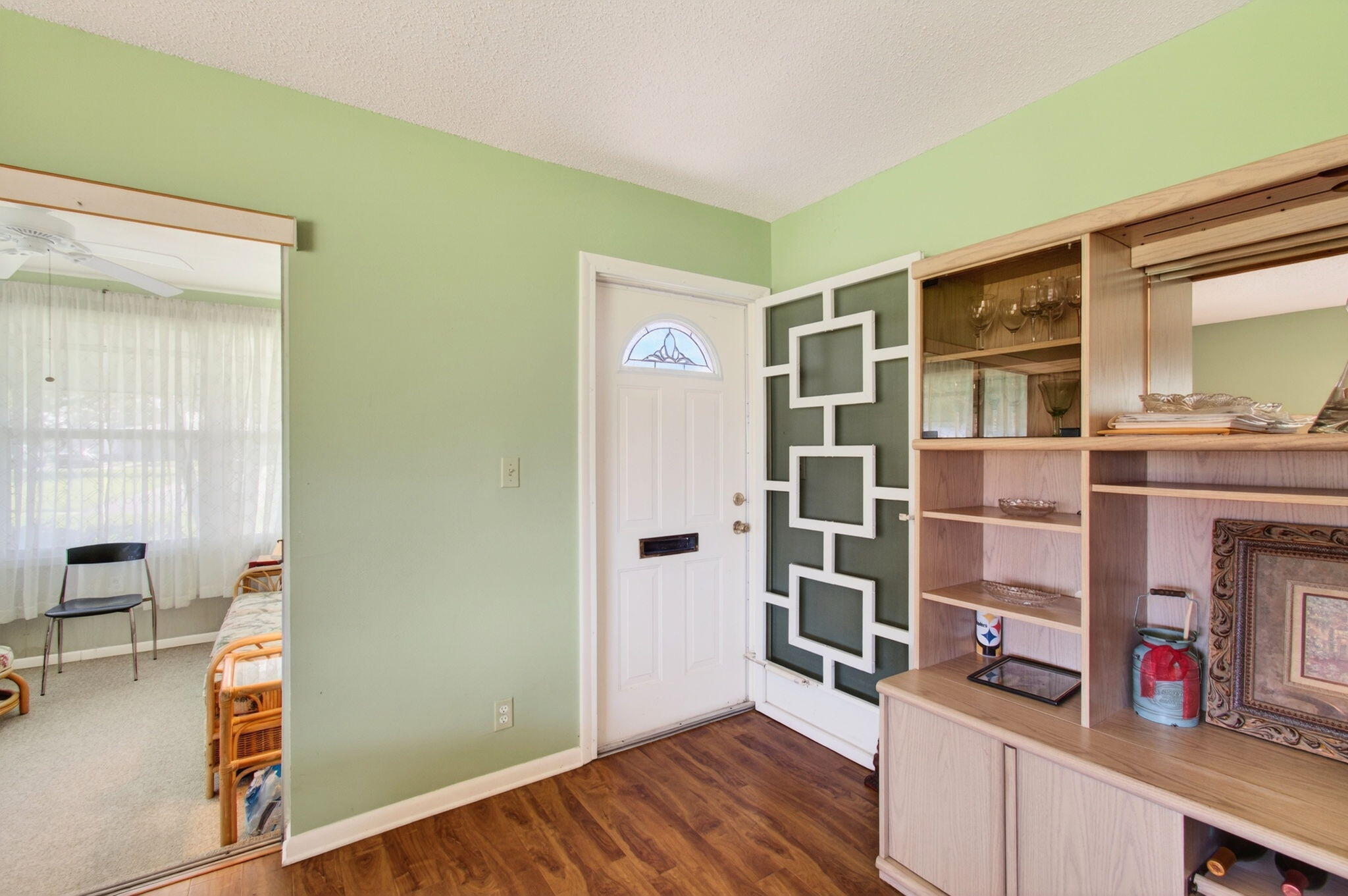 417 High Point Boulevard, Unit D Delray Beach, FL 33445 - Photo 4 of 51 Interior entranceway