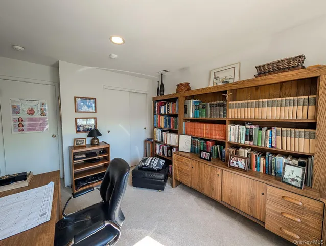 $674,999 | 139 Erin Lane, East Setauket, NY 11733