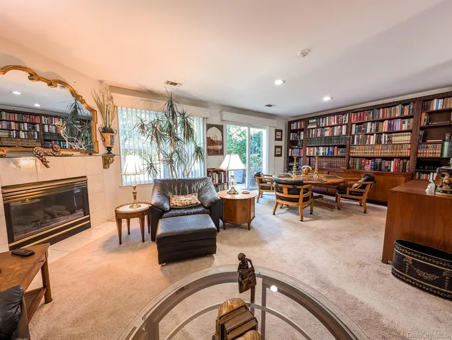 $674,999 | 139 Erin Lane, East Setauket, NY 11733