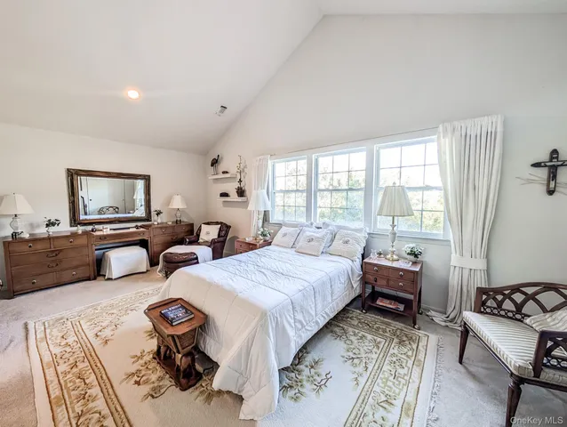 $674,999 | 139 Erin Lane, East Setauket, NY 11733